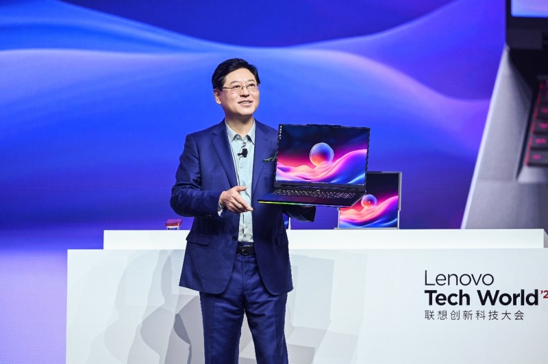 ！联想集团四大智能终端实现“读心术”pg模拟器电脑版端侧AI革命再进阶(图3)